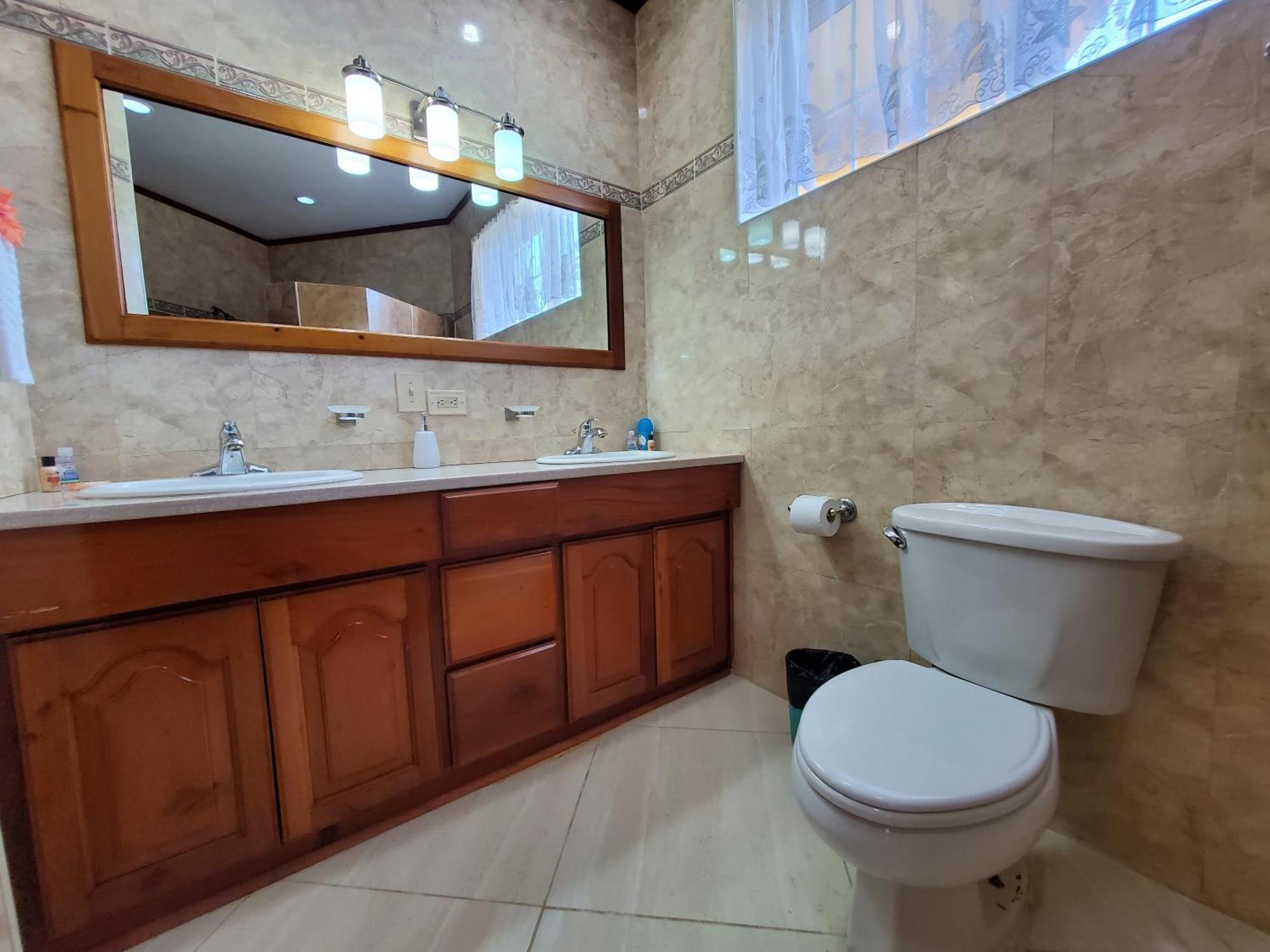 Blue Parrot Beach House And Villas Хопкінс Екстер'єр фото